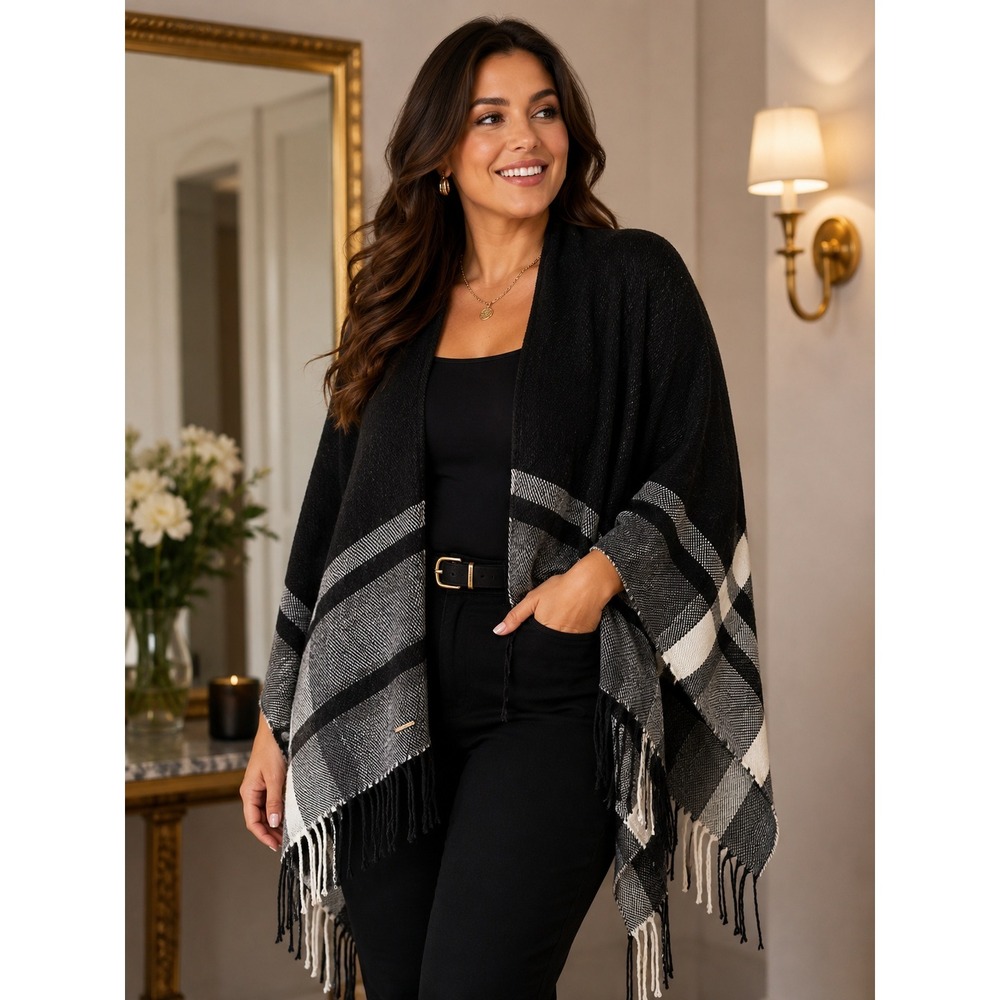 NWT Ellen Tracy Poncho Womens One Size Black Plaid Fringe Open Front Wrap Shawl
